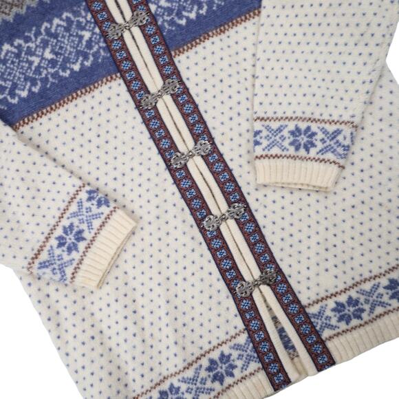 Vintage Squaw Valley Nordic Snowflake Metal Clasp Wool Sweater - Picture 3 of 8